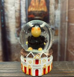 Bola grande toro plaza de toros