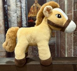 Caballo de peluche