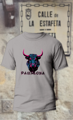 Camiseta cabeza de toro negra con toques rosas y azules