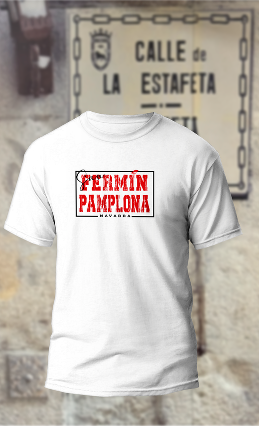Camiseta con letrero rectangular con texto en rojo Fermin Pamplona
