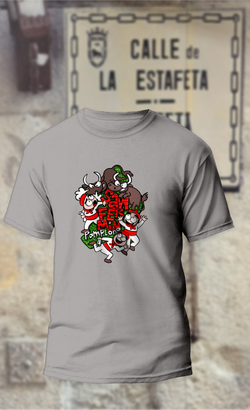 Camiseta con toros marrones sobre corredores con fondo verde y texto San Fermin