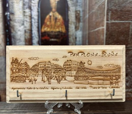 Cuelga Llaves de madera tallada