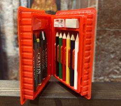 Estuches con pinturas 2