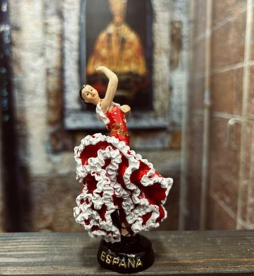 Figura Sevillana Roja