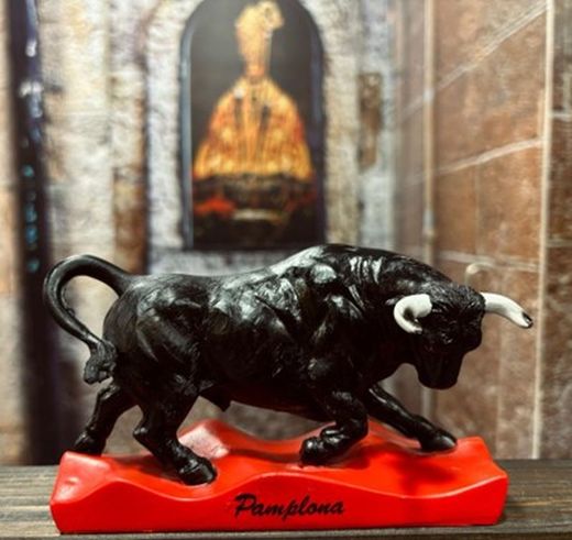 Figura Toro Base Roja