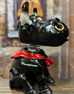 Figura Toro Mueve Cabeza