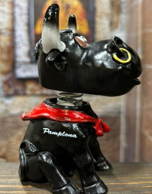 Figura Toro Mueve Cabeza