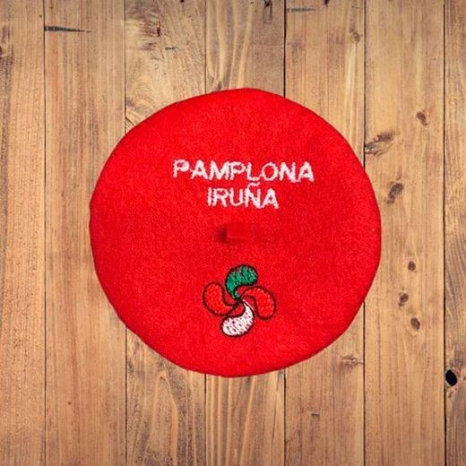 Imán Txapela roja Lauburu