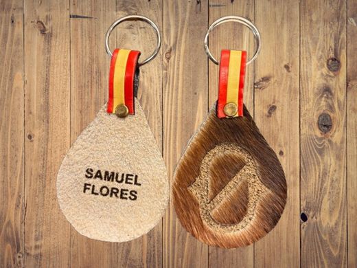 Llavero Samuel Flores