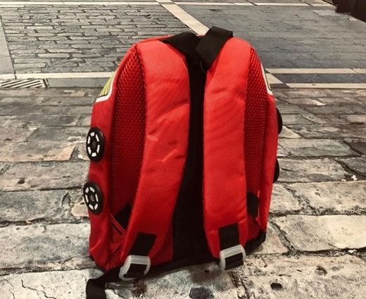 Mochila roja
