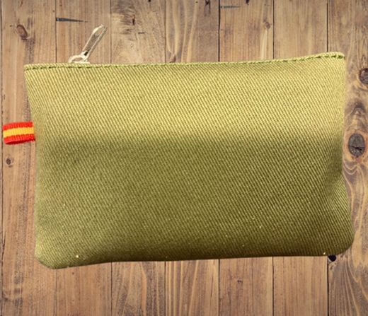 Monedero verde de tela grabado toro en piel