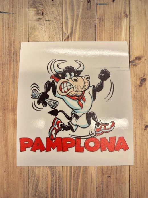 Pegatina toro pamplonica corriendo