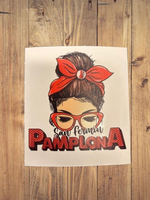 Pegatina Chica pañuelo Pamplona