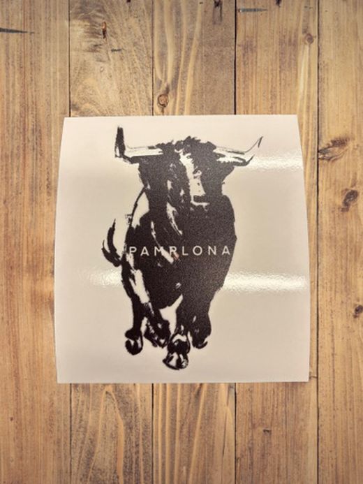 Pegatina Toro bravo pintado Pamplona
