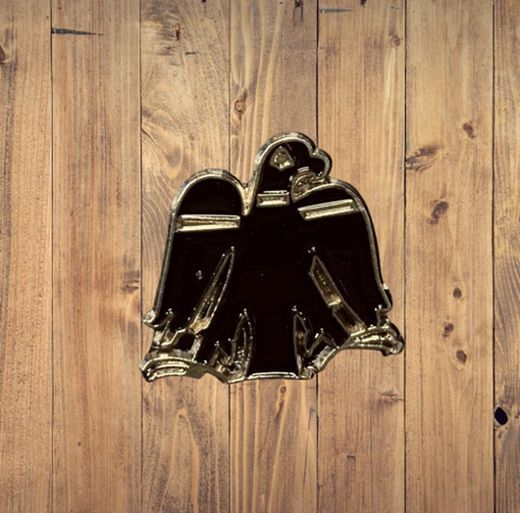 Pin Arrano silueta negro