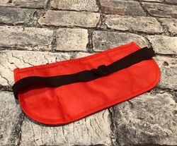 Riñonera roja Pamplona