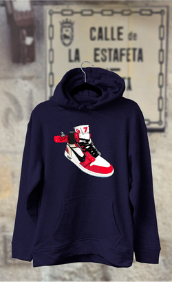 Sudadera zapatilla Nike customizada con Pamplona