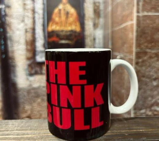 Taza el encierrico base negra y rosado