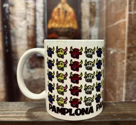 Taza el encierrico cabezas toros de colores