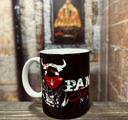 Taza el encierrico toro negra