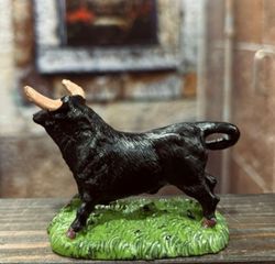 Figura Toro Base Verde
